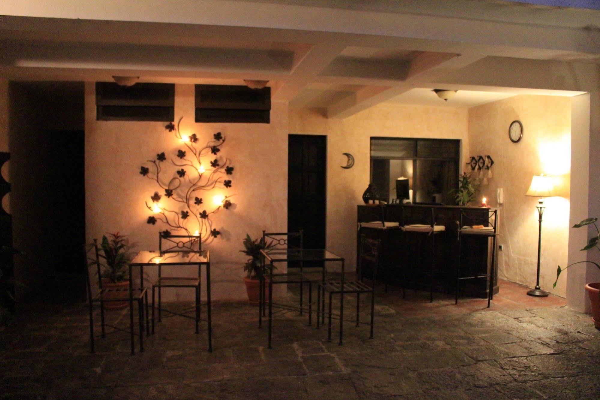 Hotel Posada De La Luna Antigua Esterno foto